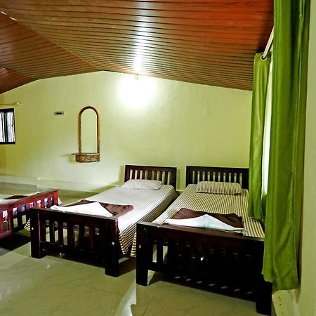 Leisure Homestay - Pool, Boating, Zipline, Home Food, Estate Chikmagalur Bagian luar foto